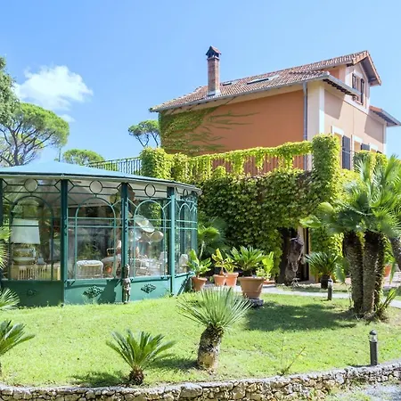 Parasols Villa *